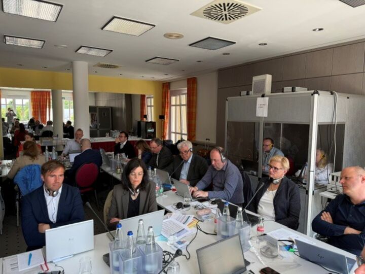 Meeting4